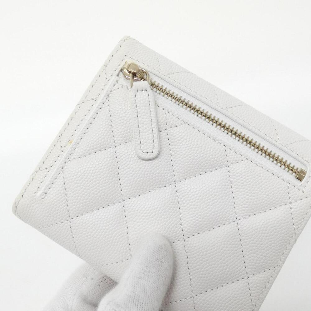CHANEL White Wallet - Picture 6 of 10